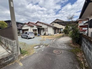 売土地古家付(富士市中島) 売土地古家付(富士市中島)